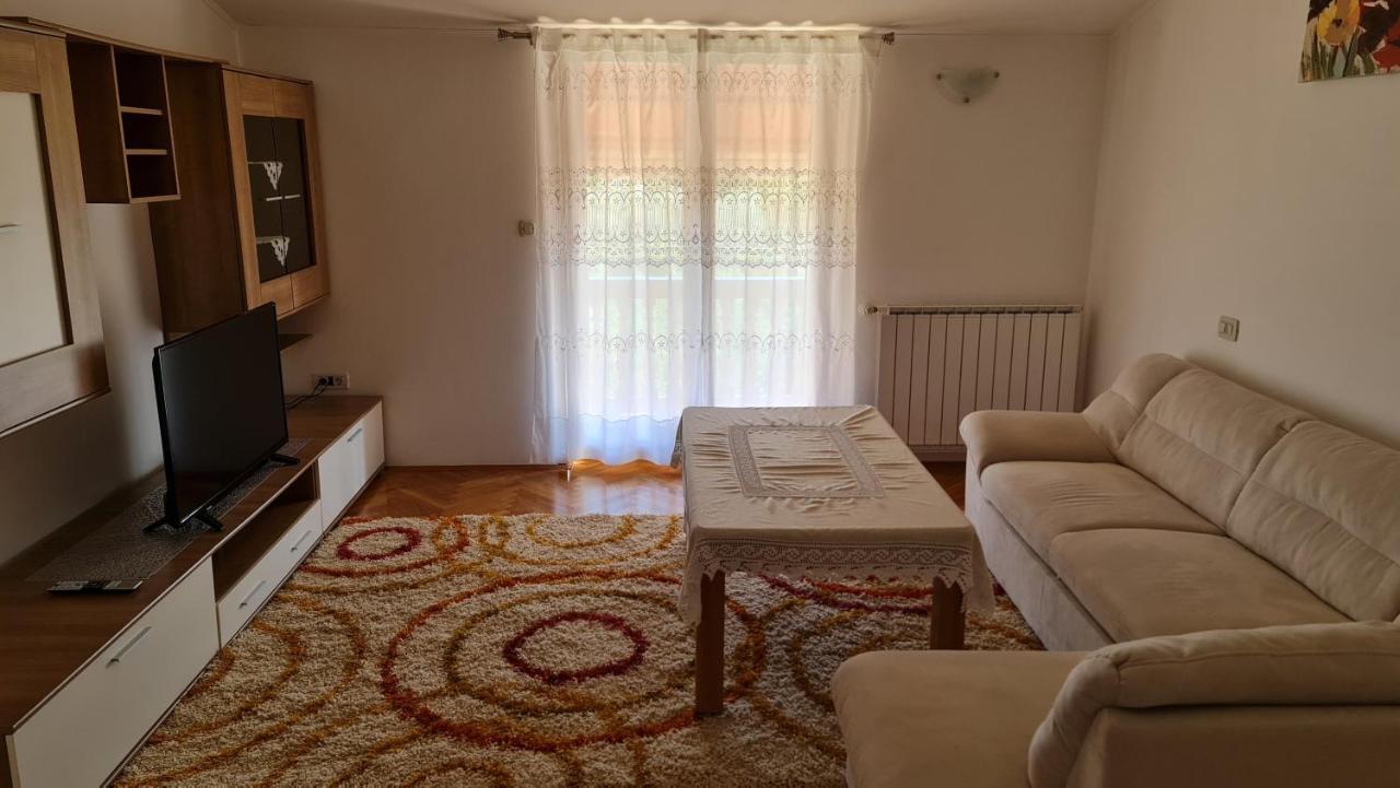 Ferienwohnung Minhen Muntić Exterior foto