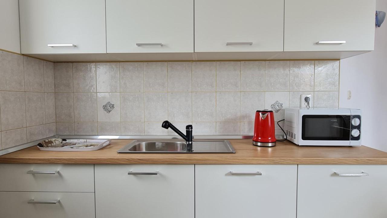 Ferienwohnung Minhen Muntić Exterior foto