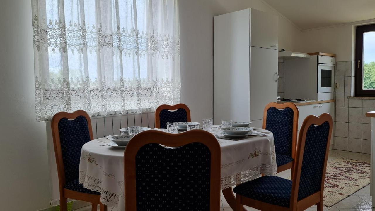 Ferienwohnung Minhen Muntić Exterior foto